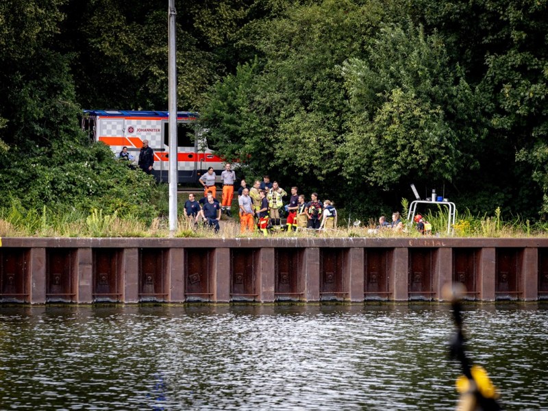 Tragischer Badeunfall im Ruhrgebiet: Taucher finden 19-Jährigen leblos im Wasser
