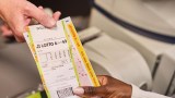 Ein Lottospieler aus dem Kreis Gütersloh gewann am Wochenende rund 1,8 Millionen Euro. Bei der Samstags-Ziehung am 5. Juli von LOTTO 6aus49 erzielte er einen Treffer in der zweiten Gewinnklasse.