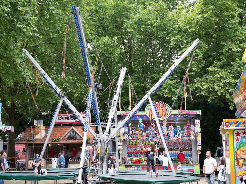 Beecker Kirmes in Duisburg ist gestartet – SO sparst du bares Geld