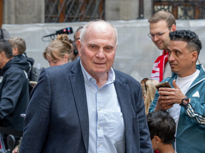 Uli Hoeneß verkündet es selbst – Transfer-Flirt kommt nicht zum FC Bayern!