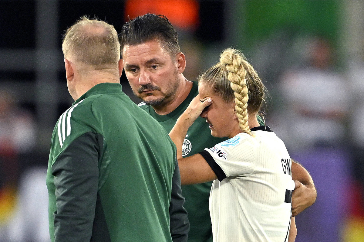 Tränen-Drama bei Frauen-EM 2025 – große Sorgen um DFB-Kapitänin Gwinn