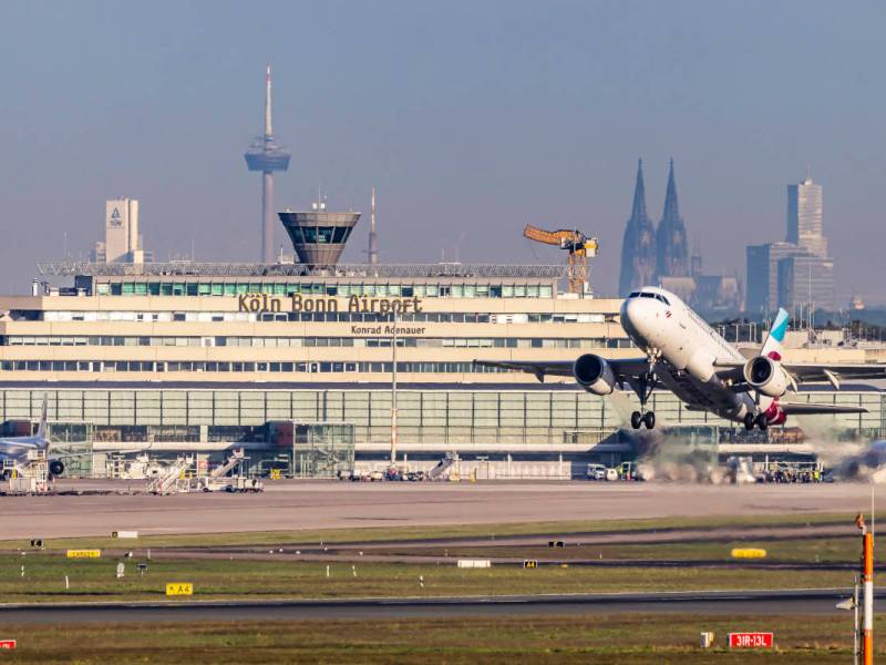 Passagiere atmen auf, als sie hören, was der Flughafen Köln/Bonn verkündet