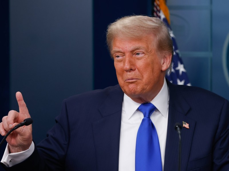 Du willst riechen wie Trump? So kannst du das angeblich – „Ekelhaft“