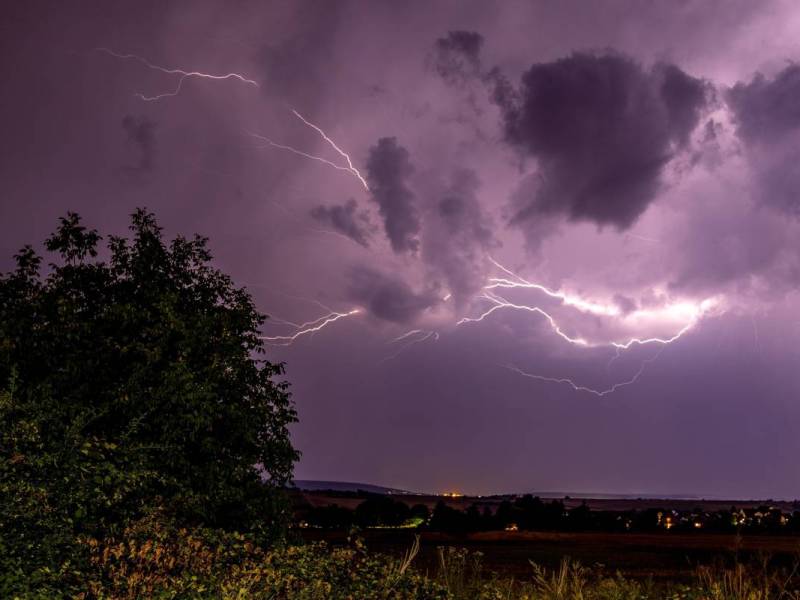 Nach der Mega-Hitze kracht es in NRW – DWD warnt vor Wetter-Knall!
