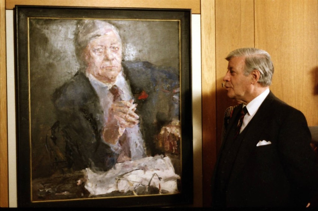 Die großen Fußstapfen von Helmut Schmidt