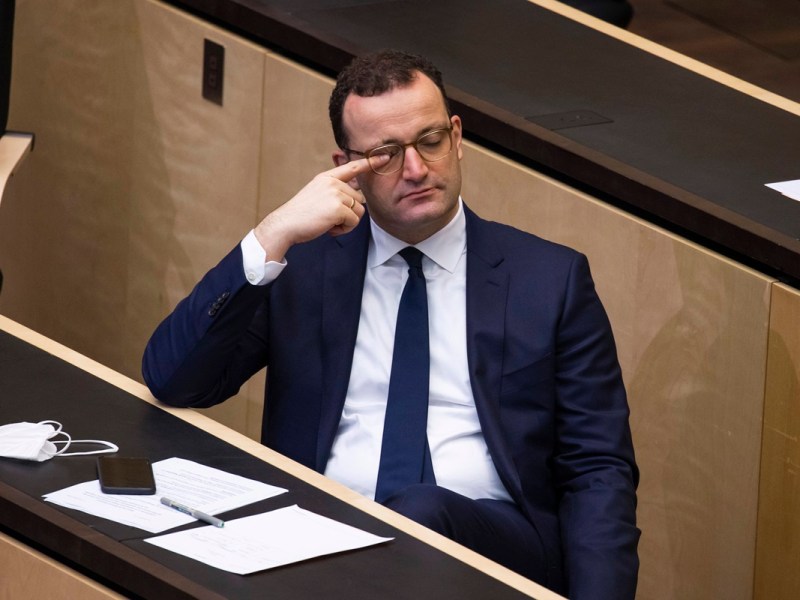 Jens Spahn postet privates Urlaubsfoto – doch eine Sache verfolgt ihn