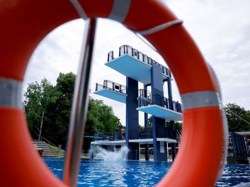 Urlauber wollen in der Schweiz Freibad besuchen – und werden eiskalt abgewiesen