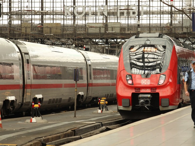 NRW will Bahnproblemen an den Kragen gehen – Reisende erhalten die Nachricht