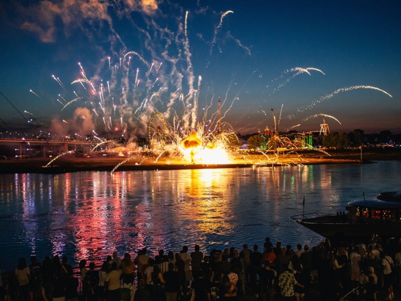 Streit ums Feuerwerk nach Tragödie auf der Rheinkirmes – „Am besten sofort immer alles verbieten“