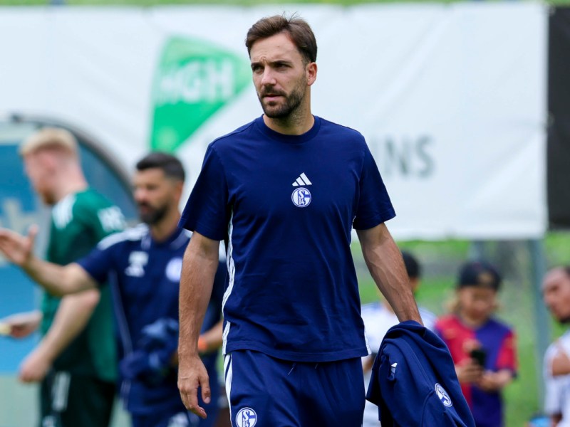 Auf dem Schalke-Tach: Kapitän Kenan Karaman lässt Fans mit Mega-News jubeln