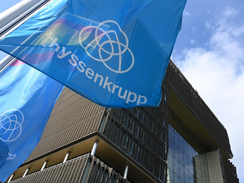 Weniger Gehalt, über 5.000 Entlassungen – Kahlschlag-Plan bei Thyssenkrupp steht!