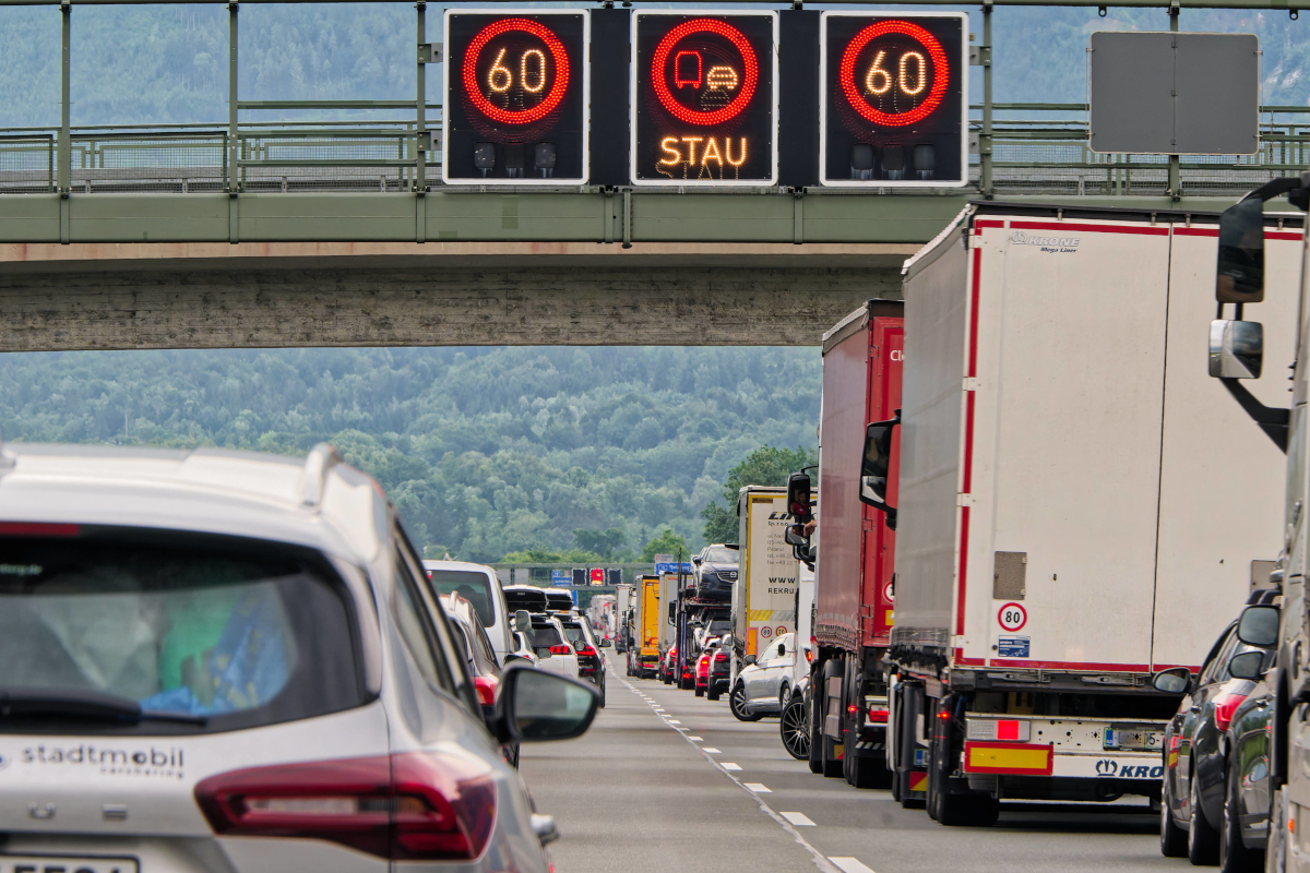 Alle-wollen-in-den-Urlaub-Verkehrs-Chaos-wird-HIER-besonders-hoch