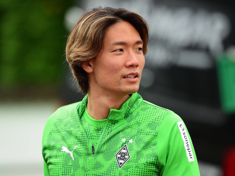 Abgang von Borussia Mönchengladbach wohl besiegelt – Itakura doch zur Konkurrenz?